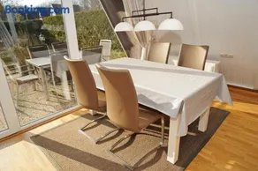 mit TV im Schlafzimmer - Image 2