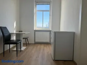 Zimmer & Apartments Amstetten - Image 3