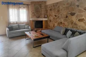 Nikos House Megara - Image 2