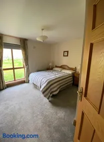 4 The Mews - Image 2