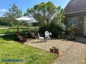 The Piggery, a perfect country hideaway - Image 2