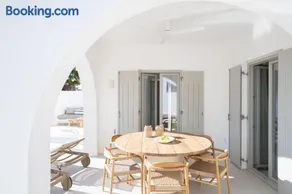 Aliki Beach House - Image 2