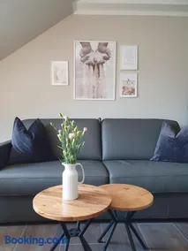 Neumühler Hof- Gemütliche Wohnung "Lenia" Parkplätze und Kongresshalle in der Nähe - Image 2