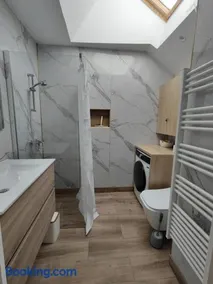 Maisonnette avec courette privative - Image 3