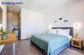 Olia Green Residence - Image 2