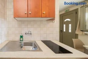 MAKIS VILLAGE-APARTMENTS - Image 3