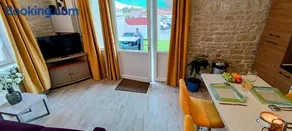 Le Cosyhome de Fontenay I Grand Parking & Netflix & Salon de Jardin - Image 1