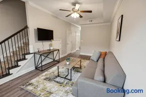 Biltmore Luxury 1513 #5 Townhomes l 2Bd 2 Bth - Image 1