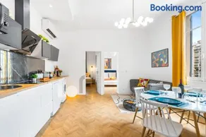 One minute from Beach - 2 Bedrooms - Tramway - Air conditioning - Wi-Fi - Fully equipped kitchen - Image 2