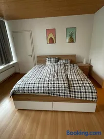 Familienfreundliche Wohnung nähe See und Gondel - Image 2