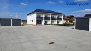 Hotel Gasthof Sonnenhang - Image 2