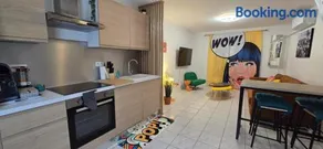 Le Pop Appart, climatisé, Fun et coloré en hypercentre de Surgères - Image 2