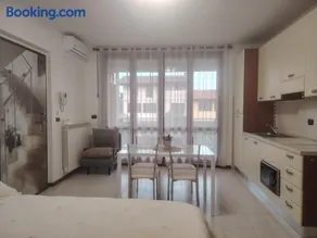 SWEET STAY - Terrazza, WiFi, Metro vicinanze, Garage & Bikes - su richiesta - Image 1