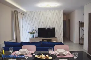 Seafront Luxury Apartment - Image 2