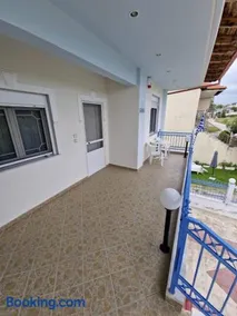 Seaside Apartment in Vergia Chalkidiki - Image 3