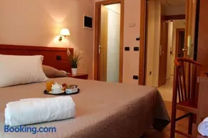 Giole Hotel - Image 4