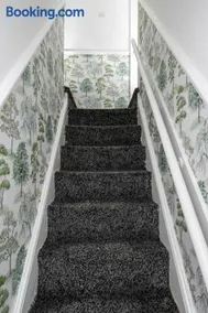 Superior 4-Bedroom Home ideal for families, Contractors and Relocations - Image 5