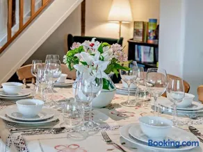 3 Bed in Fordingbridge oc-94495 - Image 3