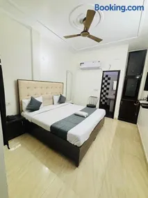 Hotel kb Square Near Chandigarh Railway Station - Image 2