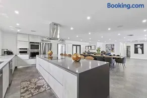 Villa Ravena, Private 8BR Paradise with Heated Pool - Image 4
