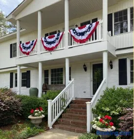 The Birdnest Inn - Image 1