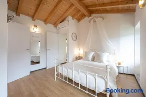 Lora luxury villa , with lake view, air conditioner every room - Image 2