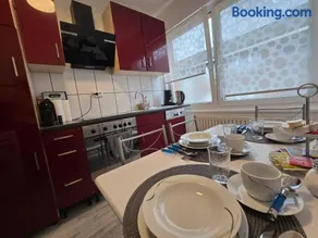 Apartment in Krefeld City with Balcony - Image 3