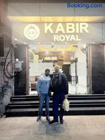 Hotel KABIR ROYAL-5 MIN WALK TO GOLDEN TEMPLE - Image 3