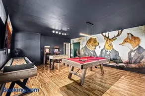 Mtn Views! Hot Tub, Sauna, Game Room, Sleeps 15 - Image 3