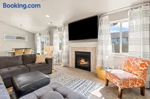Brand New Valley View Caldwell home - Image 1