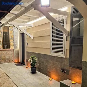 Gimondo's house - Image 1