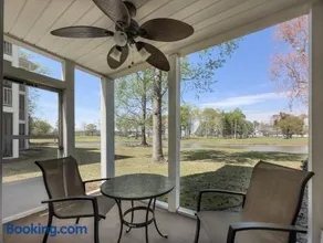 Spacious 2 BR Condo-Golf Course Views! River Oaks 17A - Image 2