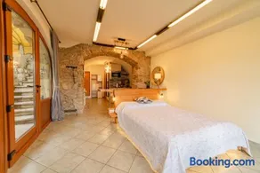 Studio with private garden by GardaDoma - Image 3