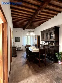Apartment in Castle 27 Leonardo da Vinci street - Image 2