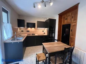 Appartement calme avec jardin dans maison - Image 1