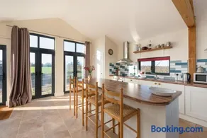 Leveret Lodge with secure garden for Dogs - Image 3