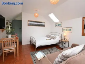 1 Bed in Launceston oc-36500 - Image 2