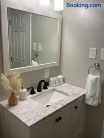 Perfect Lehigh Valley Oasis - Image 1