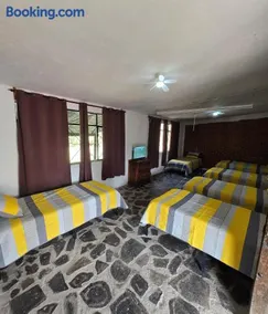 Hotel NoQueNo Vista al lago - Image 1