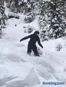 Winter Ski with stunning view - Image 2