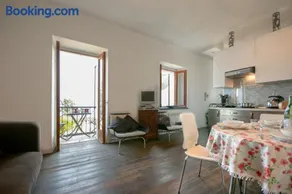 Magia Lago - Two-Room Apartment with Lake View - Image 4