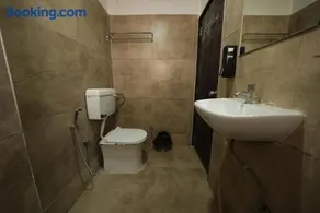 Hotel Ratan International - Image 2