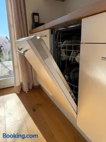 Cozy StudioApartment with Graden in Graz Free Parking - Image 3