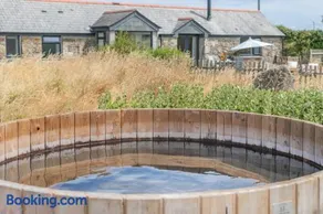 1 Bed in Penzance oc-78517 - Image 2