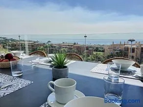 Via Celere 2330 Sea View Apartment - Image 1