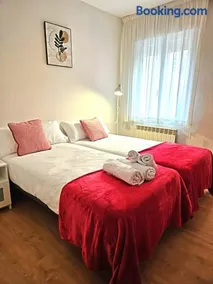 Apartamento Logroño Ayuntamiento, centro y familiar - Image 1