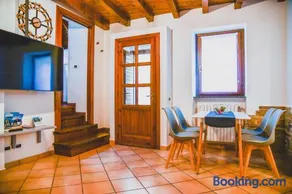 Vittoria Holiday House Stresa - Image 3