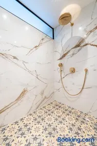 Sous la Houlette, 3 Suites, Pool and Sauna on demand - Image 4