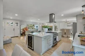 Near Fairgrounds Entire Home Hot Tub Movie Room EV Charger Fire Pit Patio 3 King Beds Sleeps 6 - Image 3