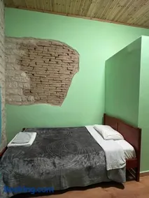 Zouglas App Guesthouse - Image 2
